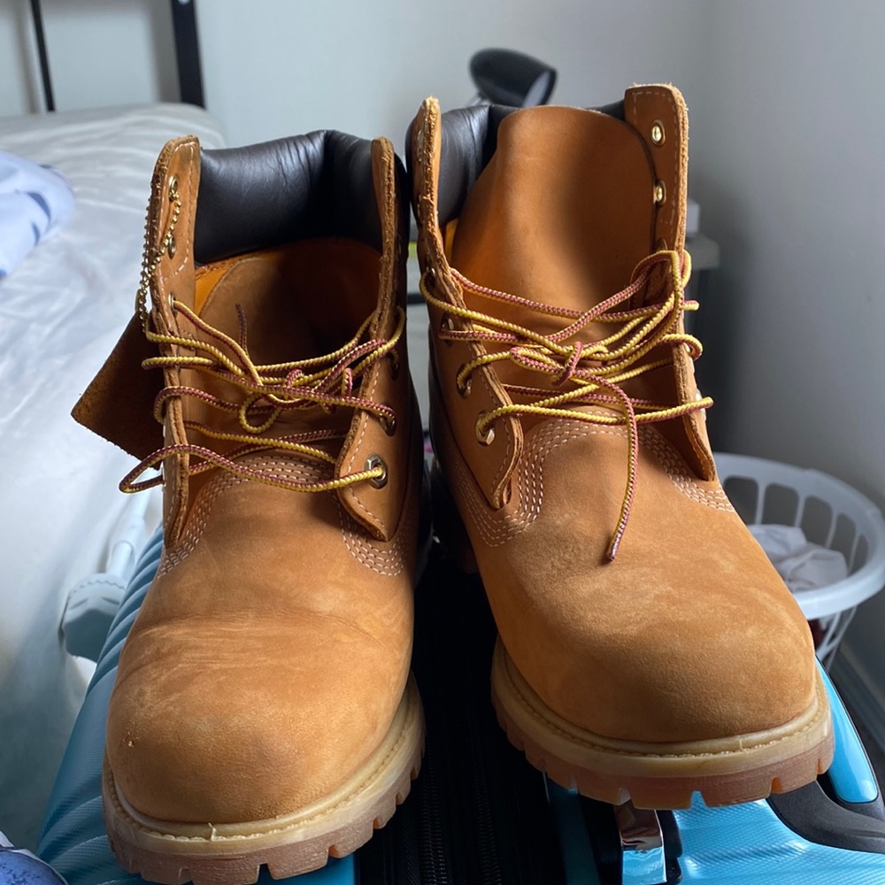 Timberland size 8 male shoe